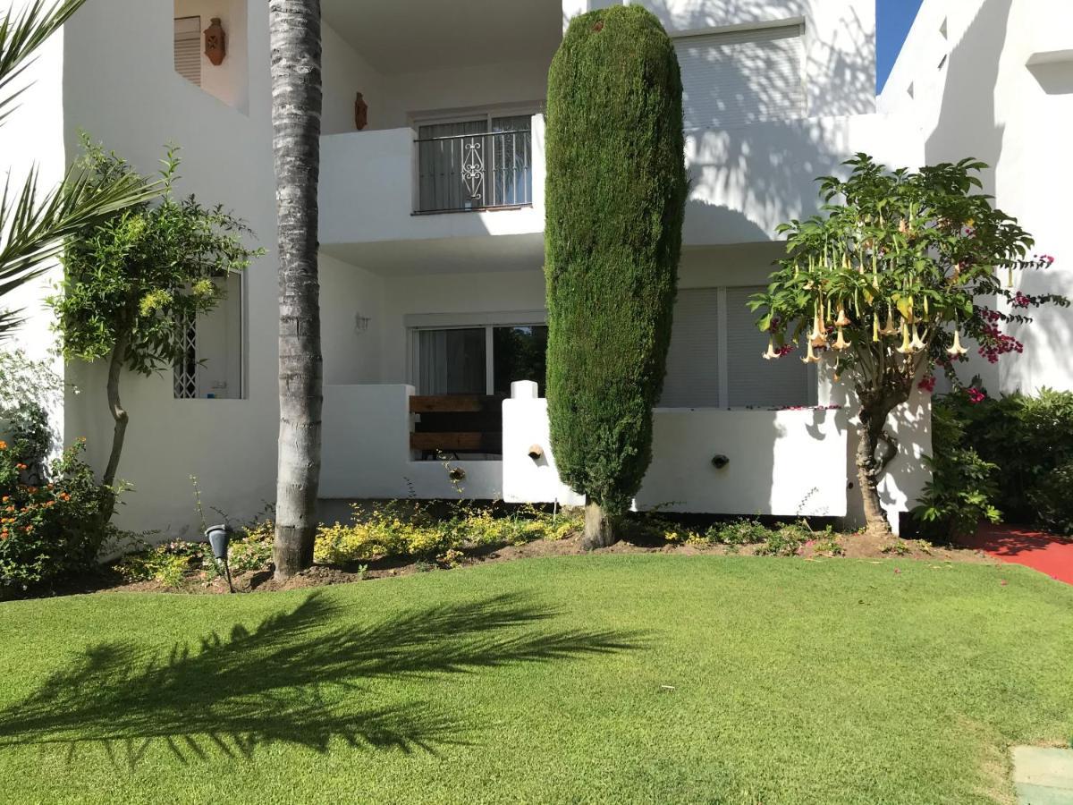 Apartment Costalita, Direct Beach Access, Ground Floor, Salt Water Pool Estepona Exterior photo