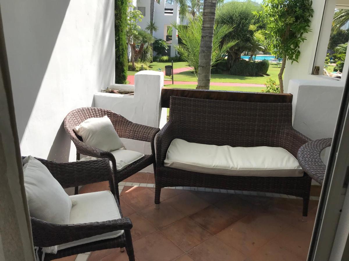 Apartment Costalita, Direct Beach Access, Ground Floor, Salt Water Pool Estepona Exterior photo