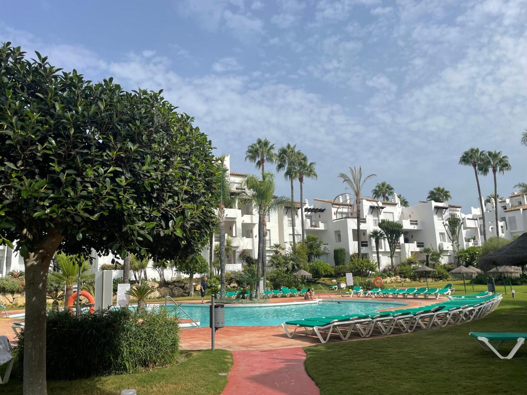 Apartment Costalita, Direct Beach Access, Ground Floor, Salt Water Pool Estepona Exterior photo